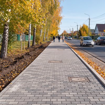 В Тучкове завершают строительство тротуара на улице Восточной